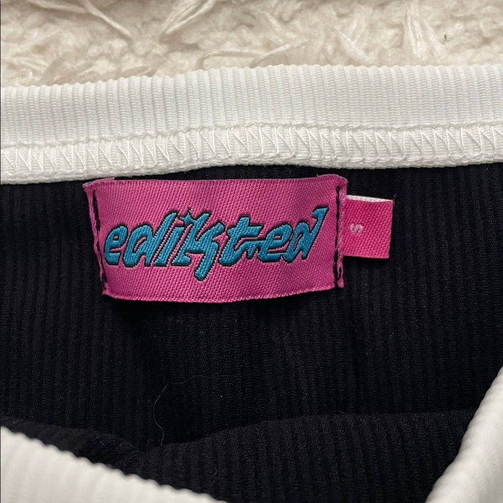 Edikted Sutton Contrast Ribbed Bra Top - Picture 2 of 3